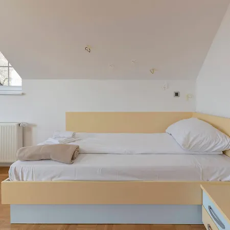 Apartment Way To Heaven